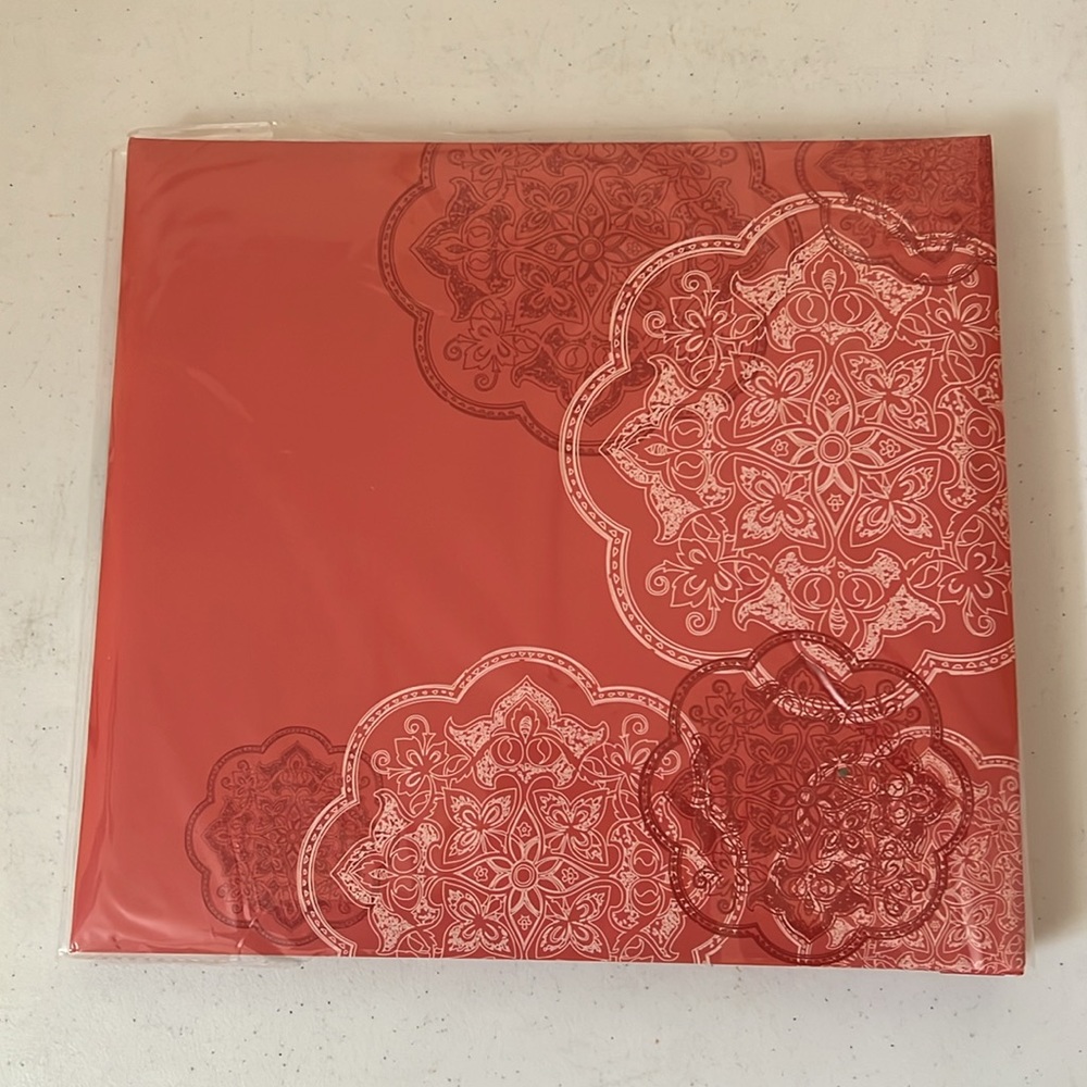 Red Top-Loading Scrapbook - Picture 5 of 5
